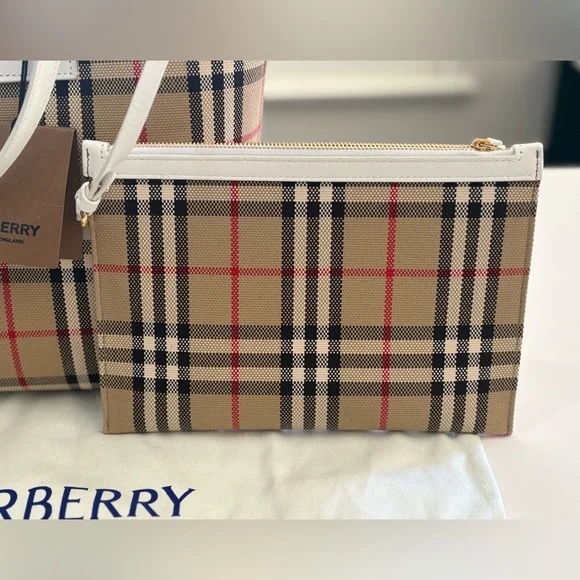 NEW AUTHENTIC BURBERRY SMALL LONDON TOTE - Picture 4 of 16